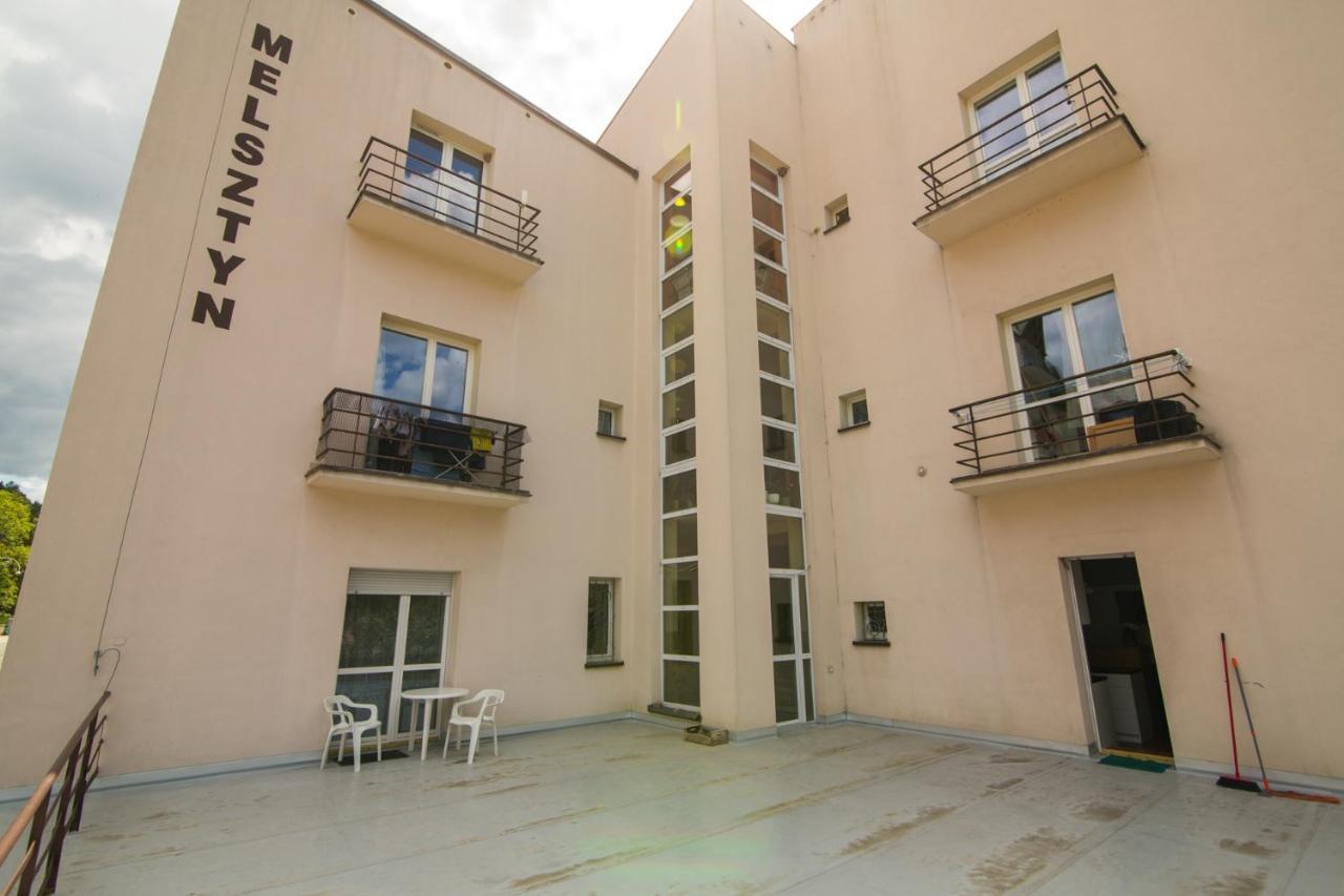 Krynica Apartamenty 100M Duzy Apartament, Salon + 3 Sypialnie Przy Deptaku Krynica-Zdrój Exterior foto